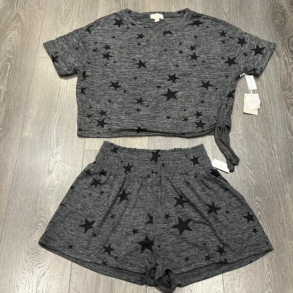 Love by GAP Lounge wear shorts and tee set. - Picture 1 of 5